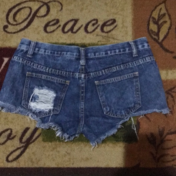SSY, booty shorts size medium - Picture 3 of 3
